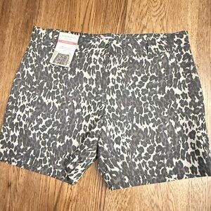 ISAAC MIZRAHI Womens Casual‎ Tailored Shorts Slash Pockets Leopard Sz 14 NWT AQ